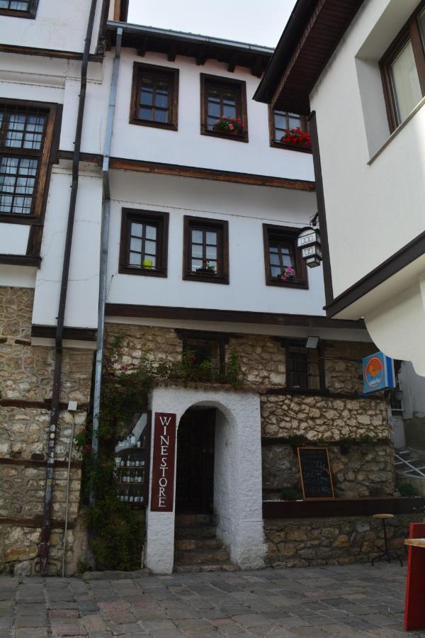 Patche Residence - A Wine Cellar Hideaway In The Historic Home Of Revolutionary Metodi Patche Ohrid Exteriör bild